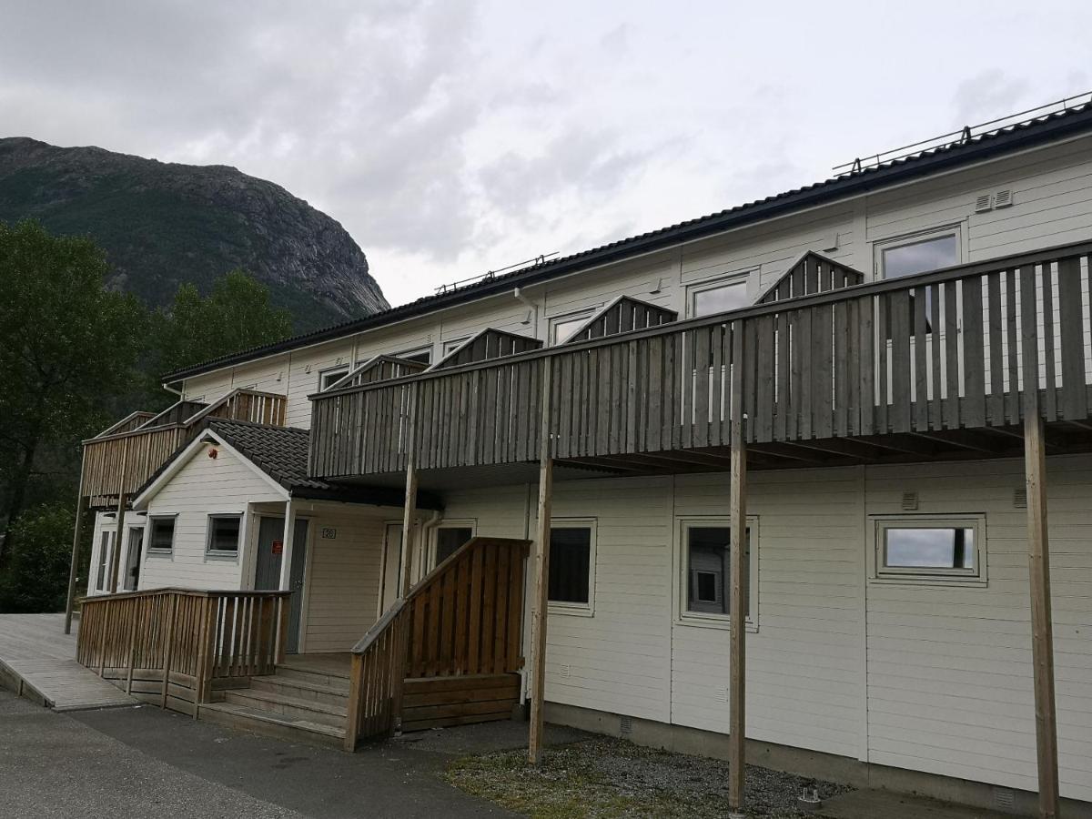 Kinsarvik Hostel Екстер'єр фото