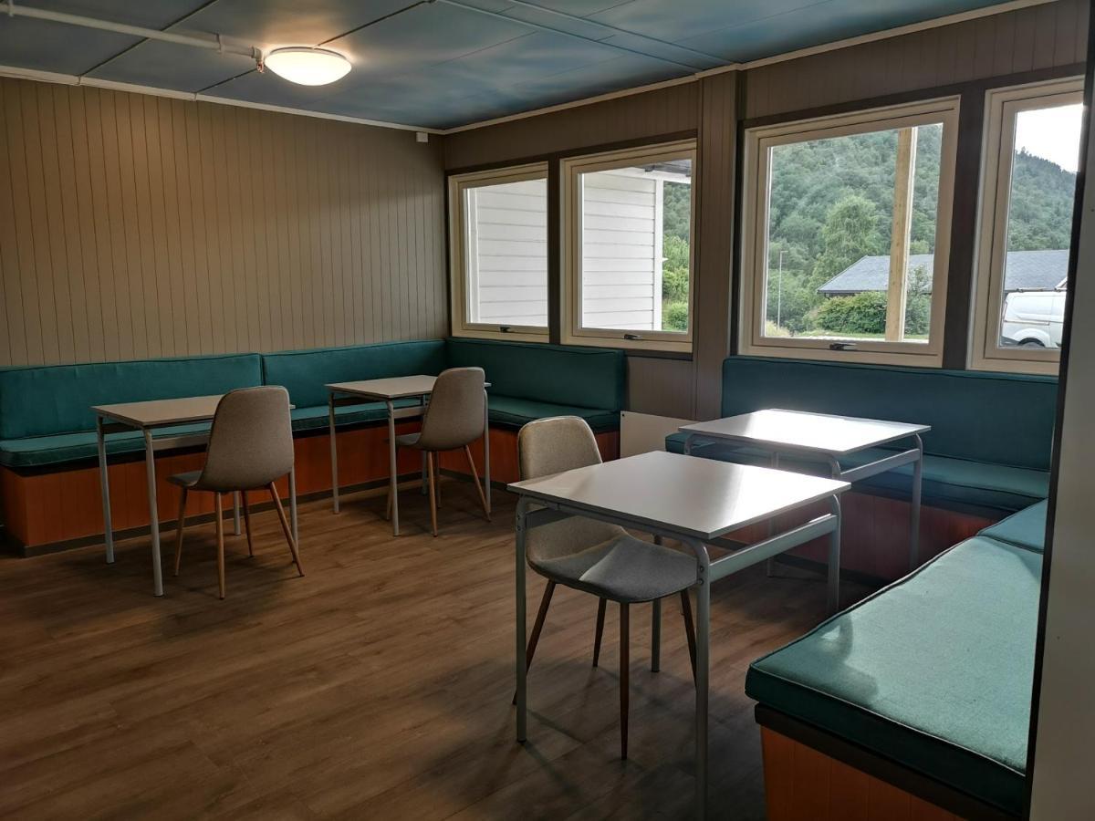 Kinsarvik Hostel Екстер'єр фото