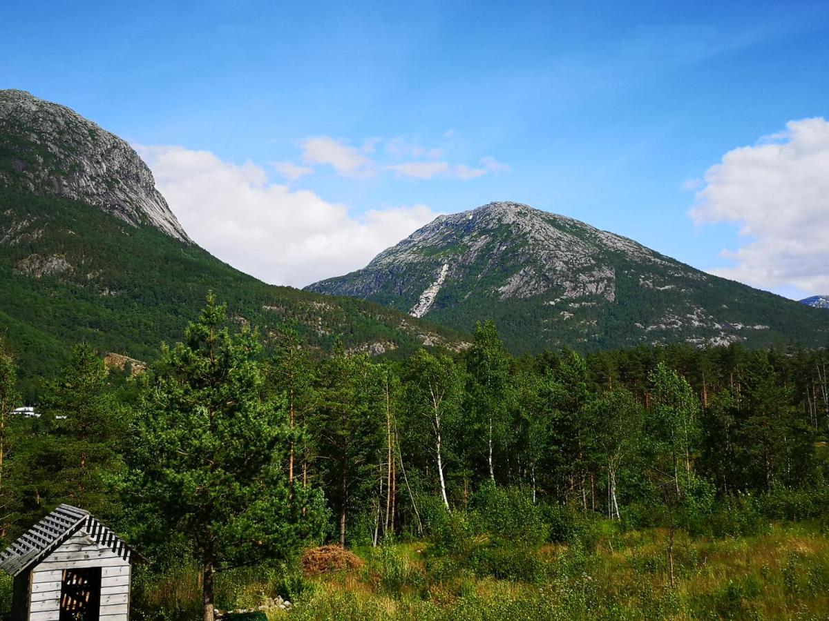 Kinsarvik Hostel Екстер'єр фото