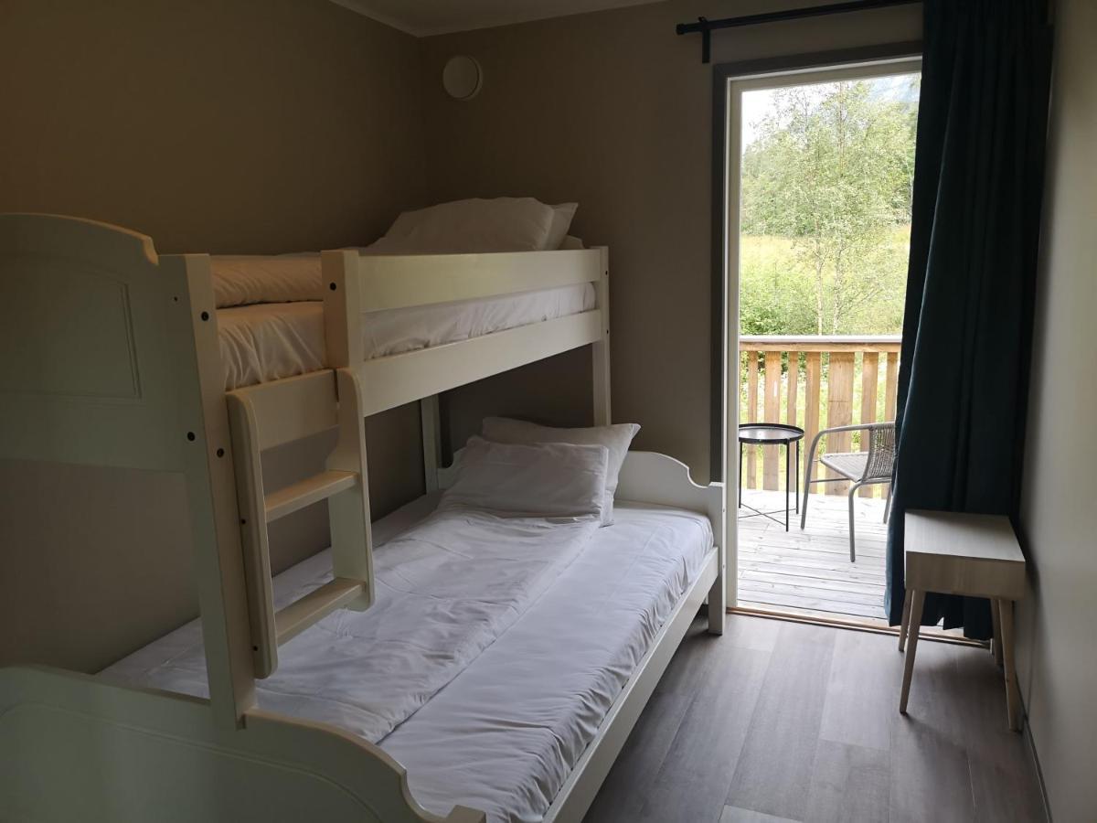 Kinsarvik Hostel Екстер'єр фото